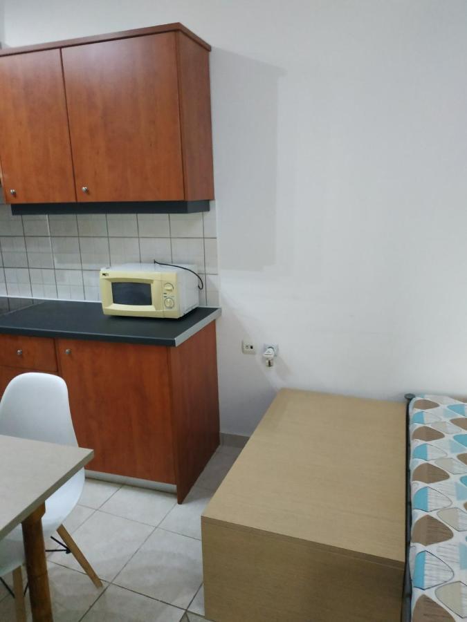 Urban Comfortable Apartment Argos Exterior photo